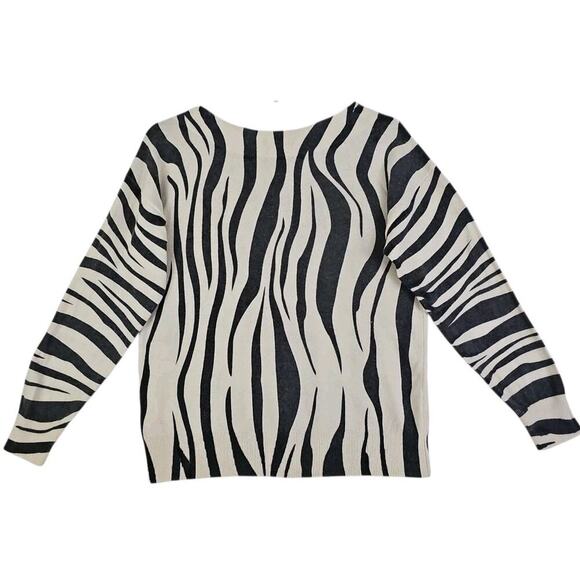 Fate~Woma Sz. M~Off-Whire/Gray Zebra Animal Print Boat Neck Sweater Angora Blend - Picture 3 of 13